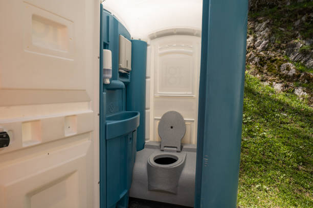 Best Luxury portable toilet rental  in Woodland Park, NE